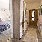 Apartment Petra *