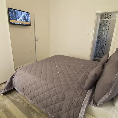 Apartmán Petra With Private Pool *