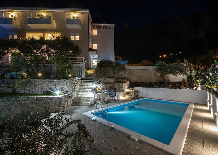 Petra With Private Pool Appartement *