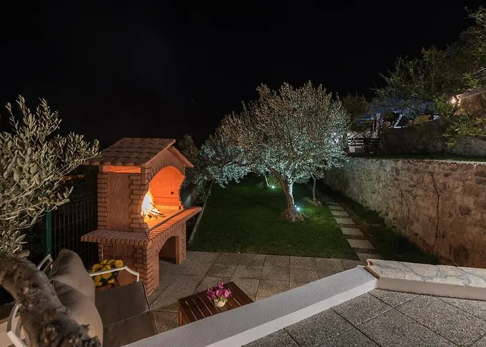 Appartement Petra With Private Pool