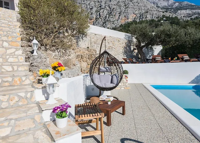 Petra With Private Pool * Makarska